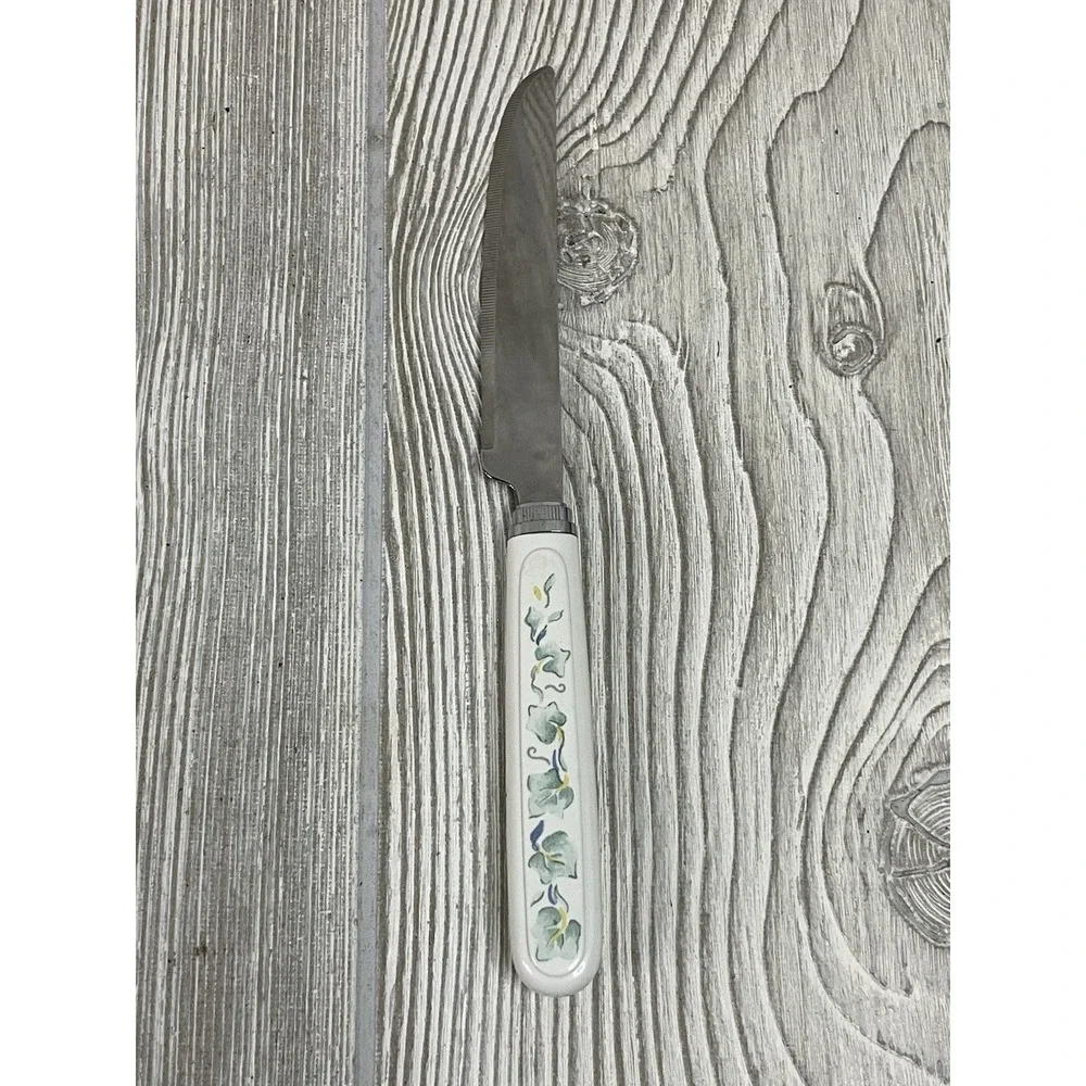 Vintage Stainless Hong Kong Ivy Leaf White Handle Steak Knife Serrated 8.5 Inch